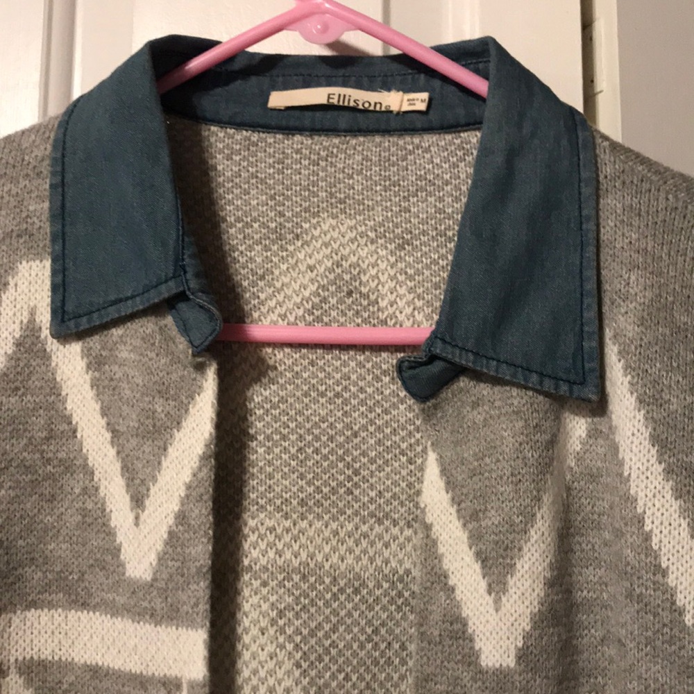 Sweater /coat - Picture 2 of 3